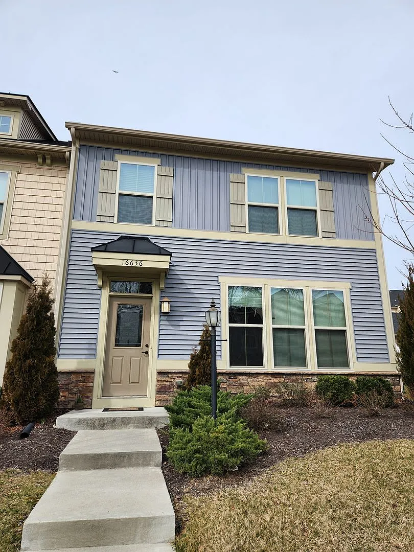 Building Photo - 16636 Thornapple Run