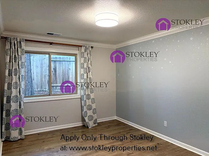414 Verbena Ct — Photo 11