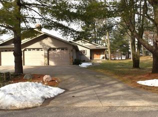 4615 W Salisbury Dr, Gladwin, MI 48624