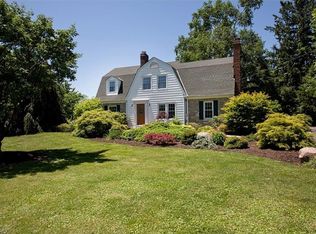 15450 Hemlock Point Rd, Chagrin Falls, OH 44022