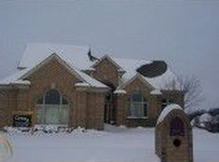 55430 Leonard Ct, Shelby Township, MI