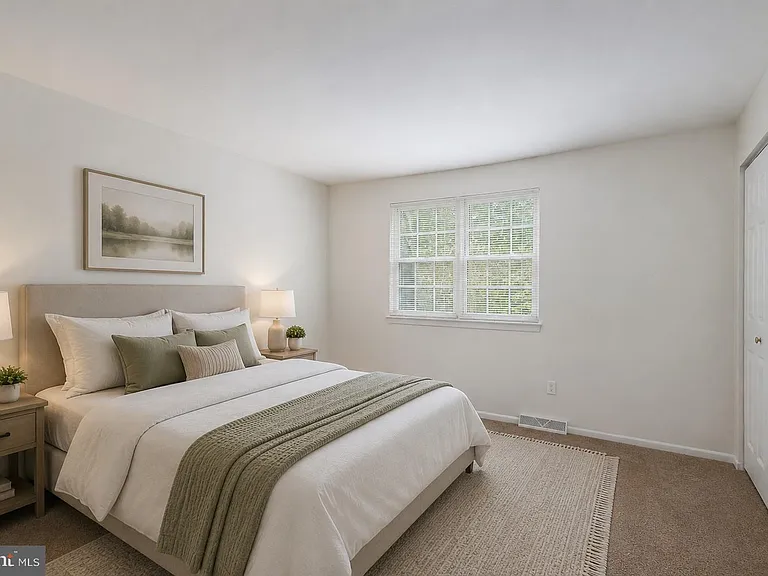 305 S Warminster Rd #B5 — Photo 1