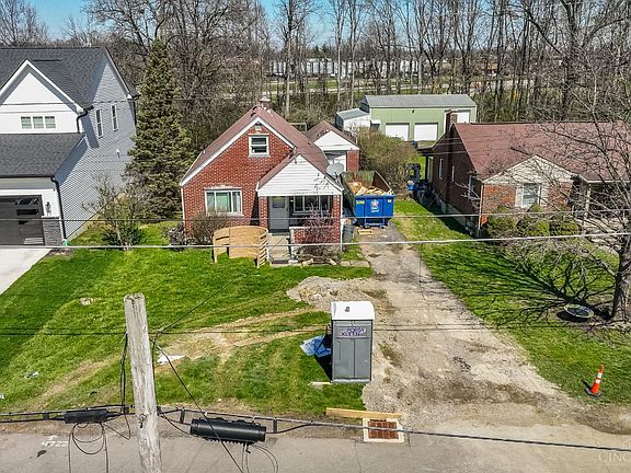 5th image of 4722 Alpine Ave