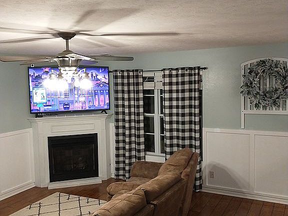 4th image of 314 Camden Cir