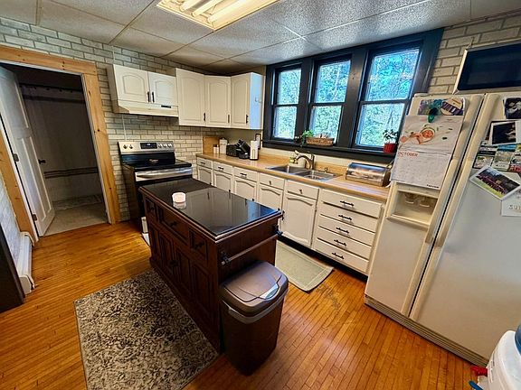 5th image of 309 W Vermilion Dr