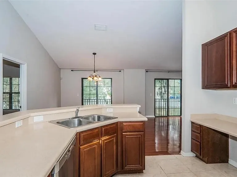 16511 Kingletridge Ave — Photo 11