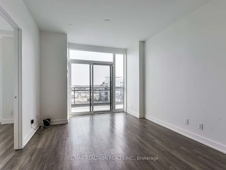 333 Sea Ray Ave #D401 — Photo 2