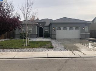 1110 Clearwater Creek Blvd, Manteca, CA 95336