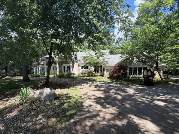 6164 Valley Park Dr, Toledo, OH 43623