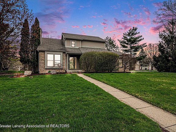 2nd image of 1506 Willow Creek Dr