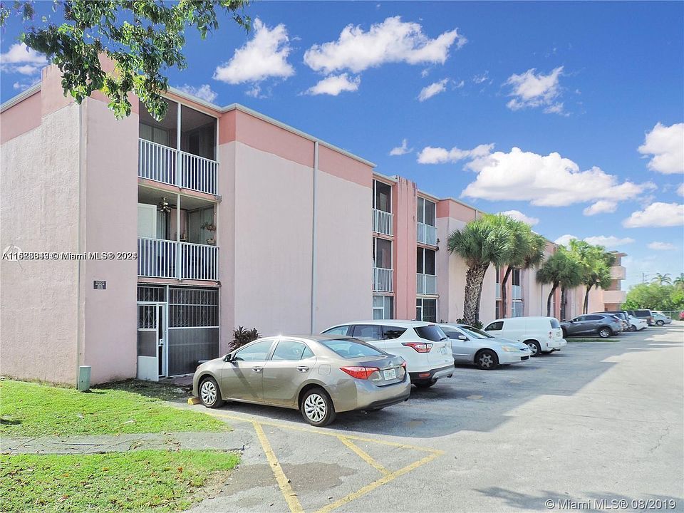 2nd image of 19751 SW 114th Ave APT 249
