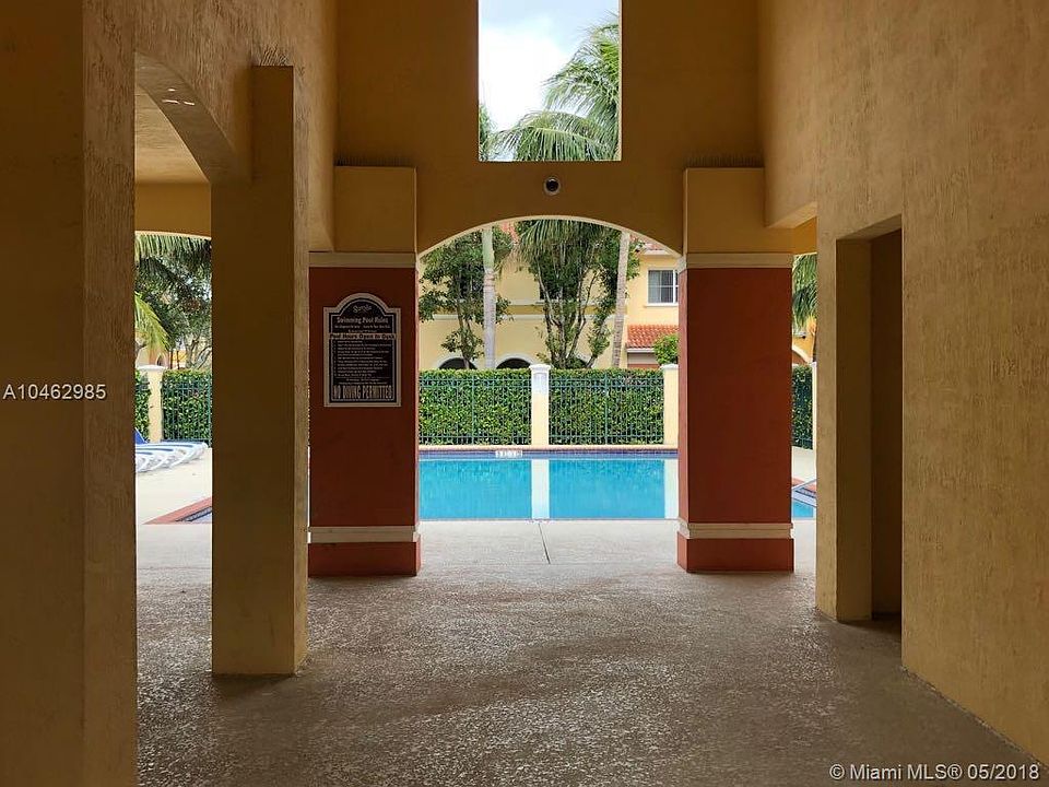 1st image of 702 N Santa Catalina Cir