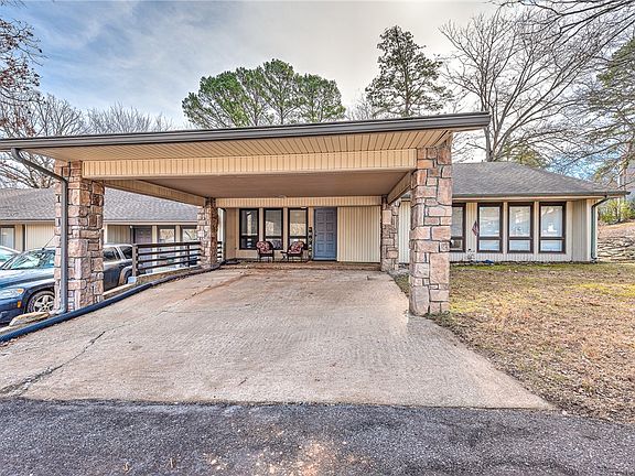 2nd image of 21 Mellor Ln