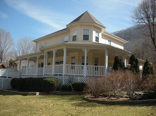 10 Tyler Ln, Maggie Valley, NC 28751