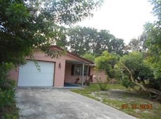 325 Avalon Rd, Venice, FL 34293