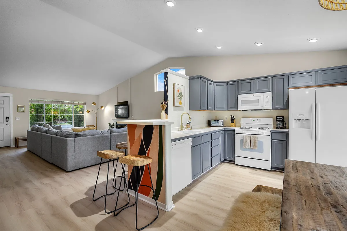 Building Photo - 63077 Marsh Orchid Dr