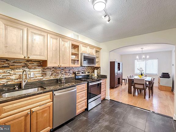4th image of 5901 Mount Eagle Dr APT 212