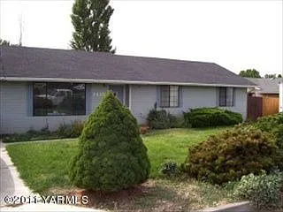 7410 W Walnut St photo 1