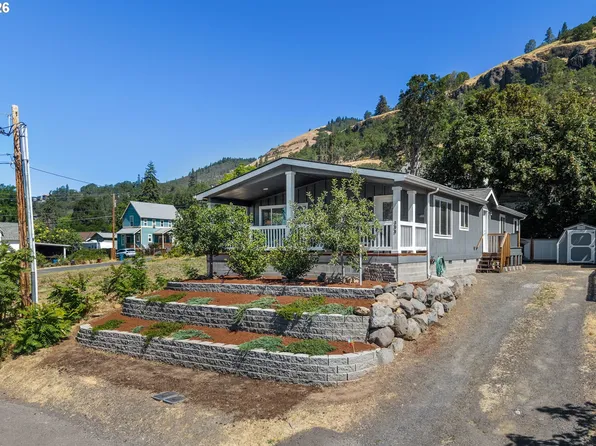 308 E Humboldt St, Bingen, WA 98605