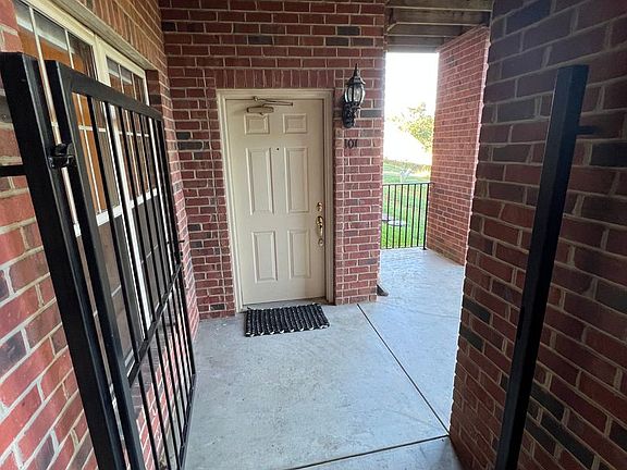 4th image of 4801 Lyons View Pike APT 101