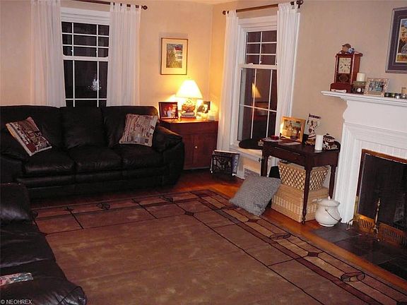 3rd image of 22825 Fairmount Blvd