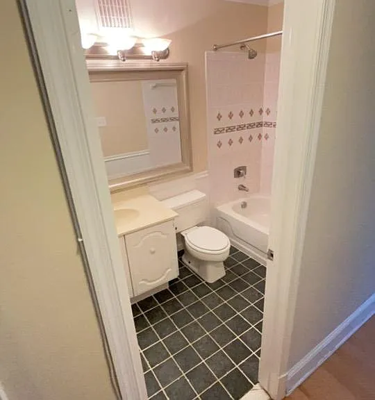 1676 Beekman Pl NW #C — Photo 36
