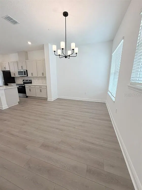 3 bed, 2.5 bath, 1699 sqft, $3,500 — Photo 3