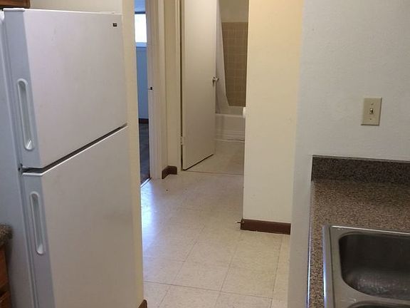 5th image of 11000 1st Ave SW APT B4
