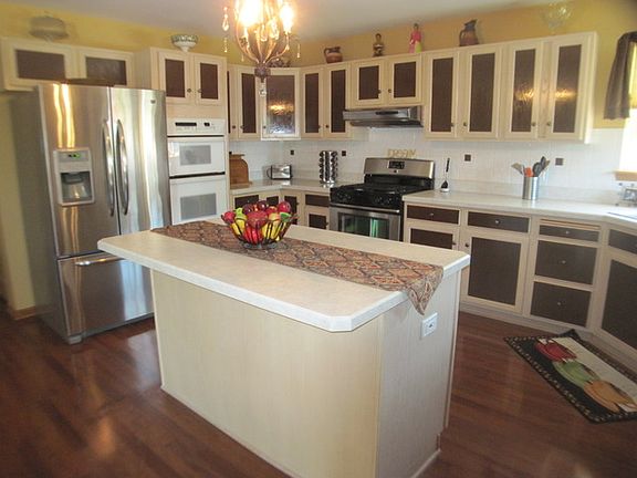 2nd image of 17810 S Oak Park Ave
