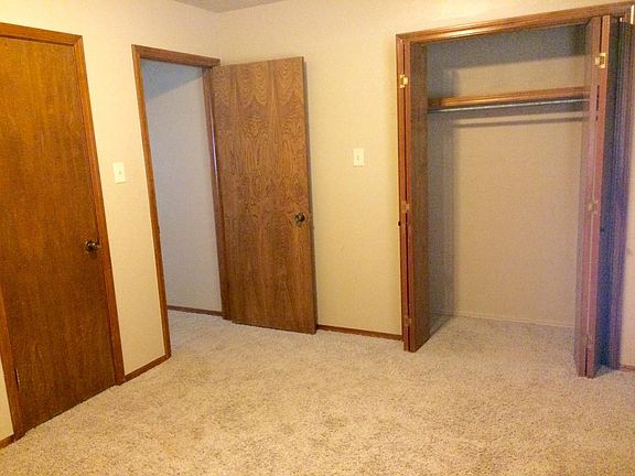 5th image of 701 2nd St #B2
