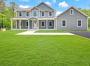 173 Malloy Dr, East Quogue, NY 11942