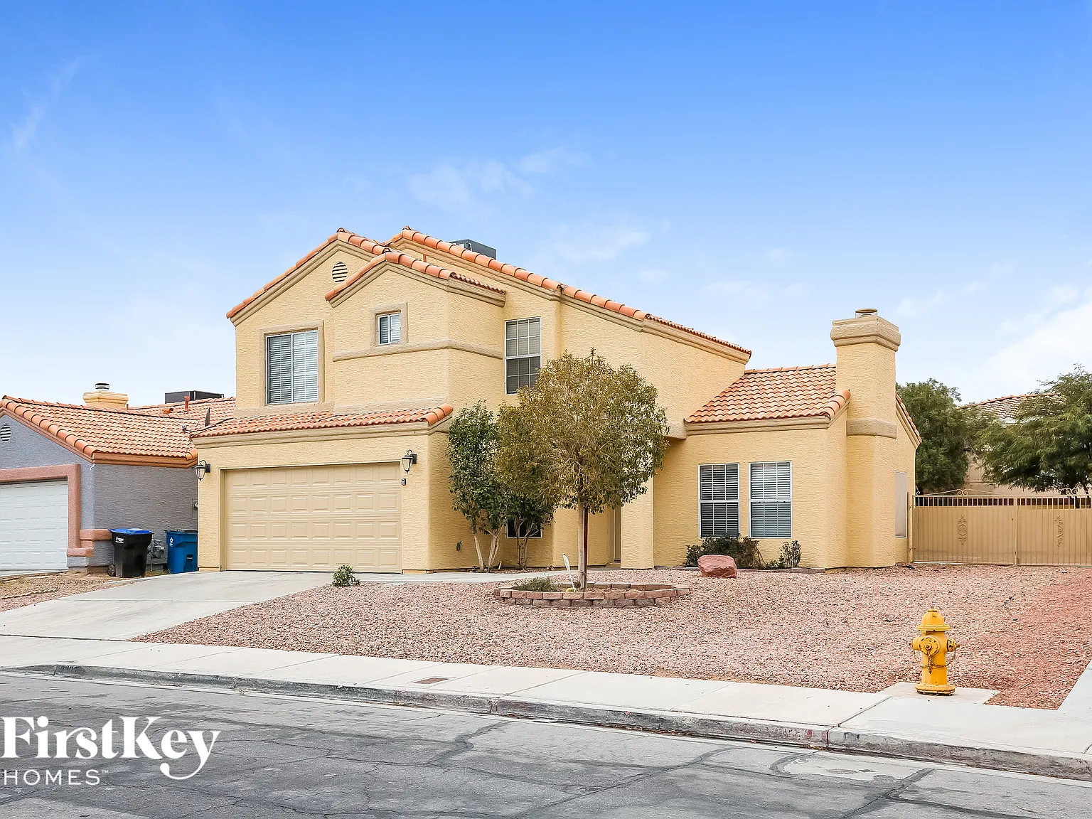 3 bed, 2.5 bath, 1497 sqft, $2,100 — Photo 2