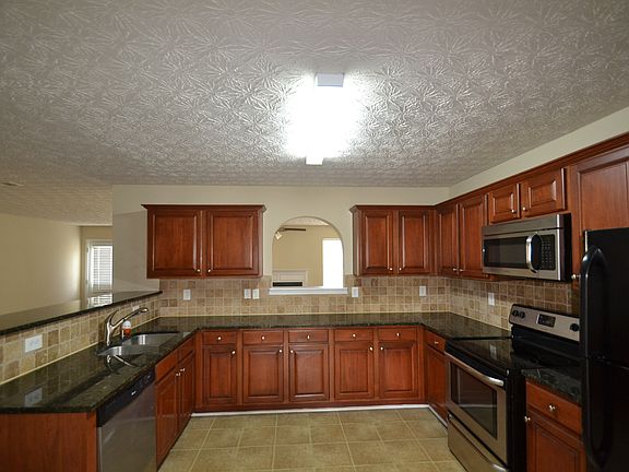 2nd image of 4693 Price St