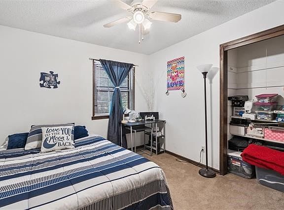 4th image of 431 S 82nd St