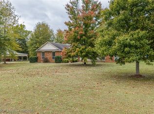 17643 Potts Rd, Charleston, AR 72933