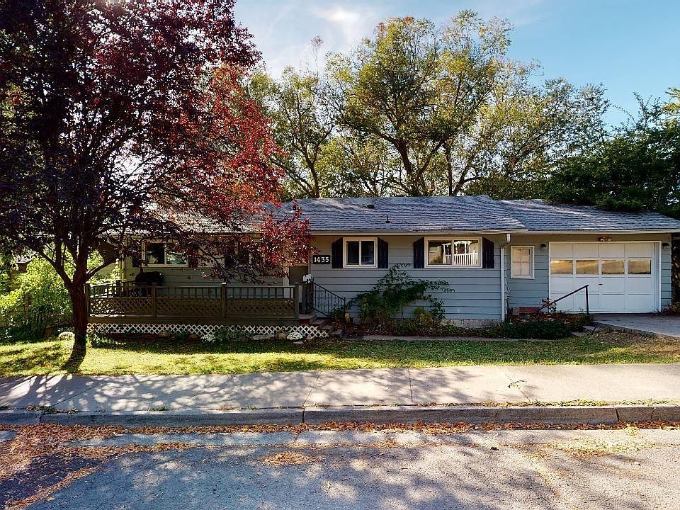 1st image of 1435 NW Douglas Dr