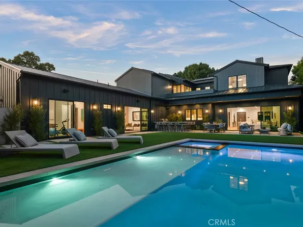 11758 La Maida St, Valley Village, CA 91607