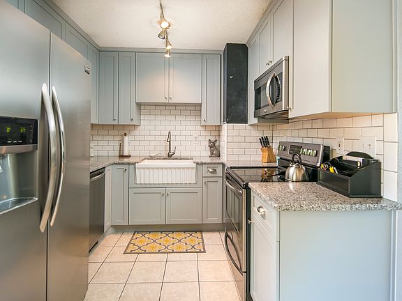 4th image of 205 S Frances Ave