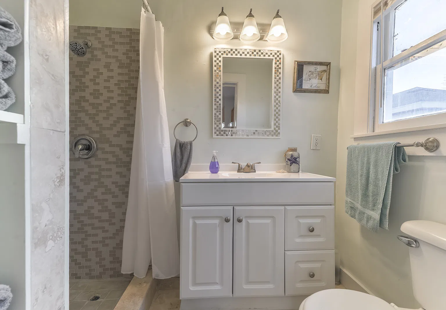 1 bed, 900 sqft, $1,395 — Photo 3
