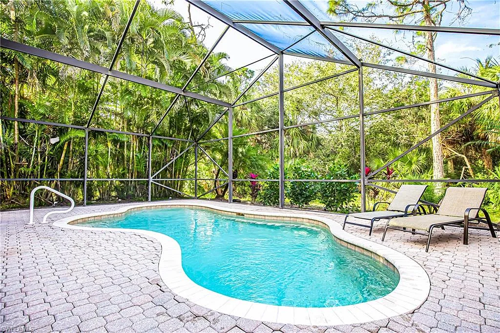 3 bed, 2.0 bath, 1774 sqft, $7,700 — Photo 1