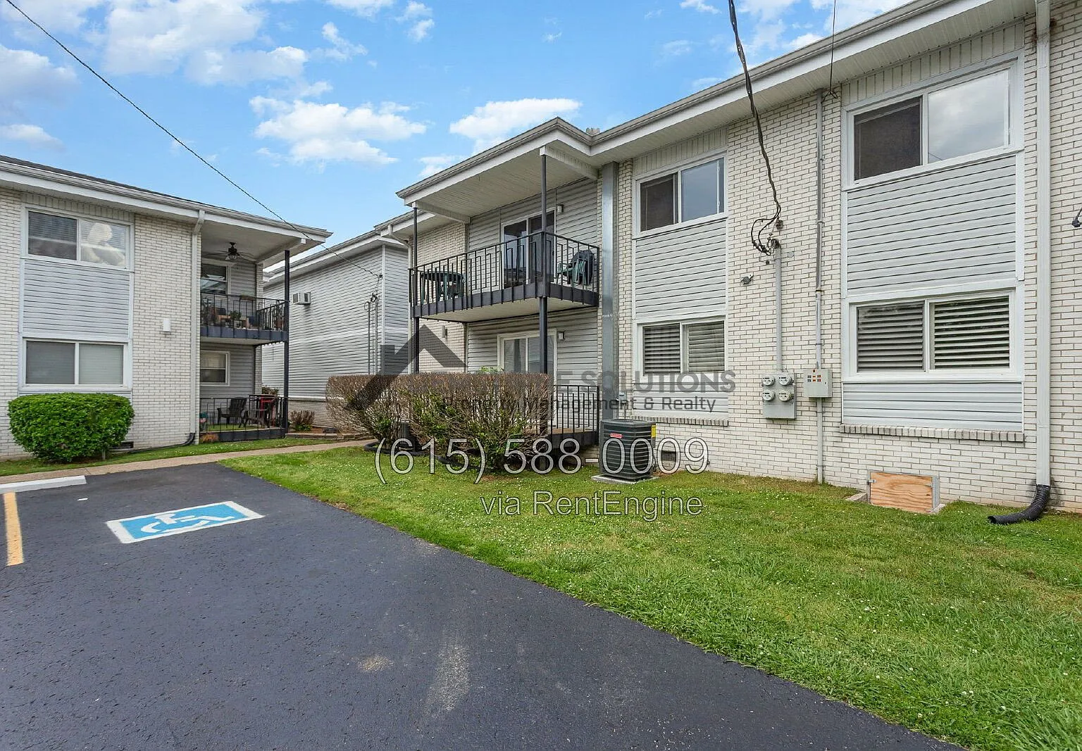 613 Hillsboro Rd — Photo 2