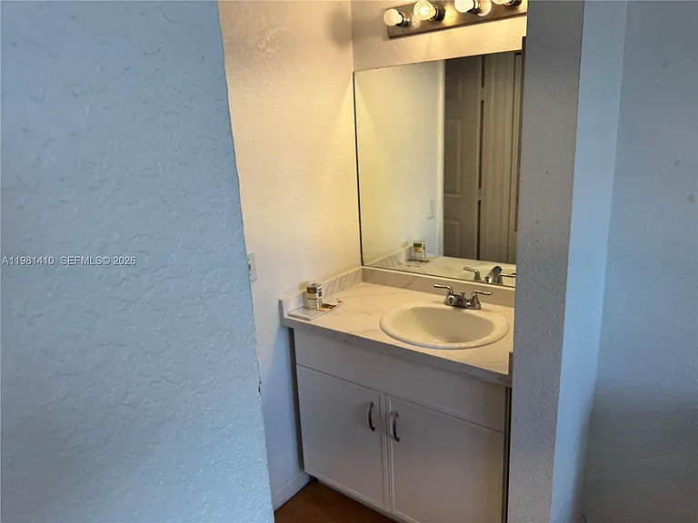 816 NW 11th St #1108 — Photo 16