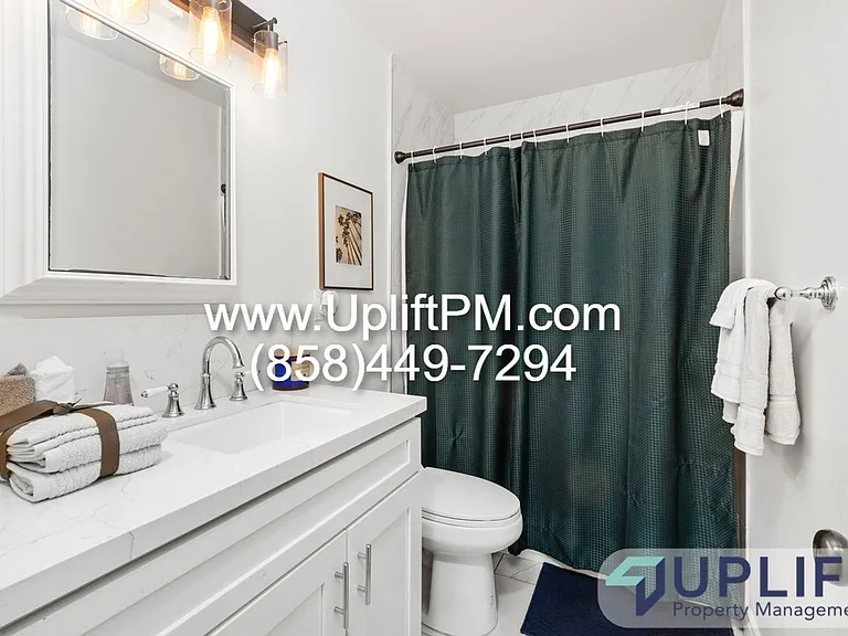 4359 Rialto St — Photo 5