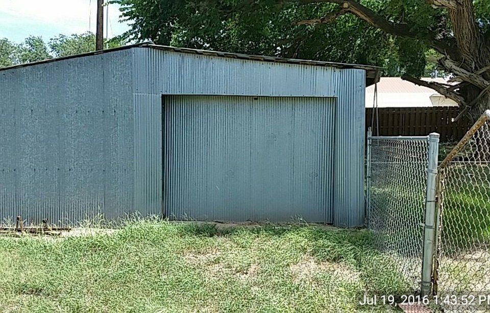 2nd image of 130 E Oklahoma Blvd