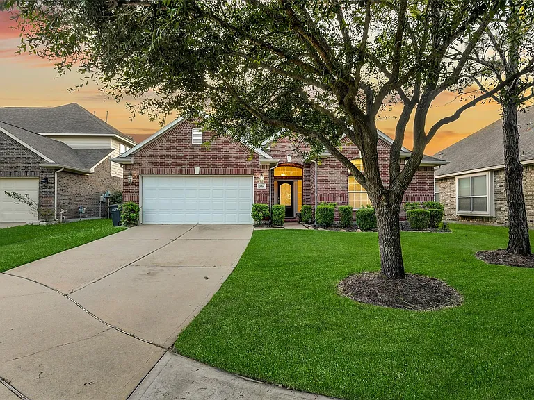 7014 Spruce View Ct — Photo 30