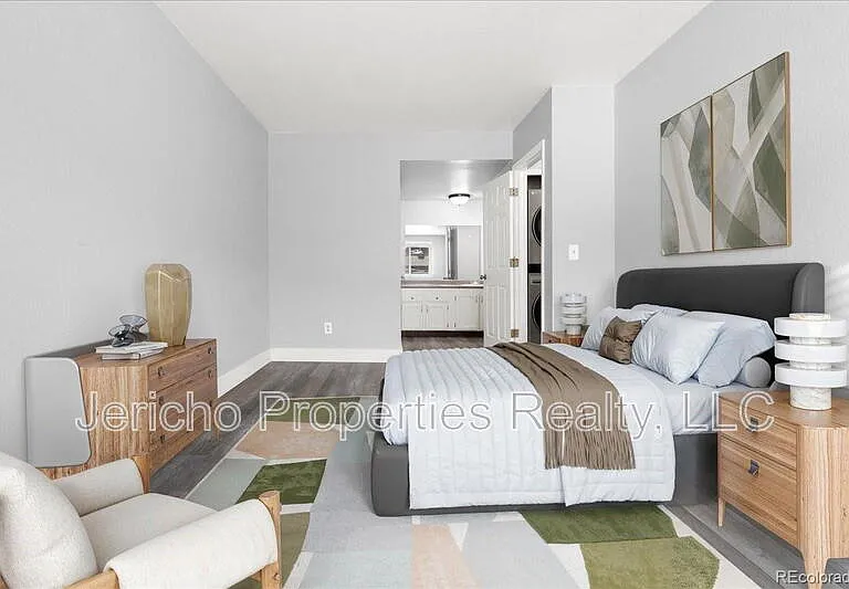 6350 Oak St #103 — Photo 15