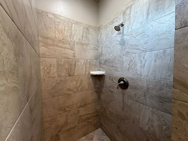 469 E Barcelona Dr — Photo 13