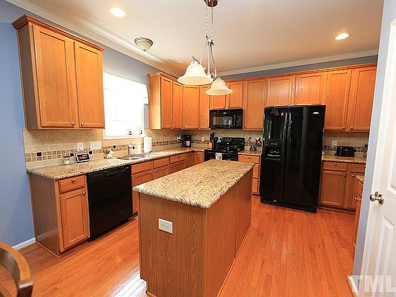 2nd image of 110 Gussett Dr