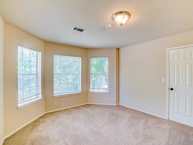 10119 S College Pl — Photo 12