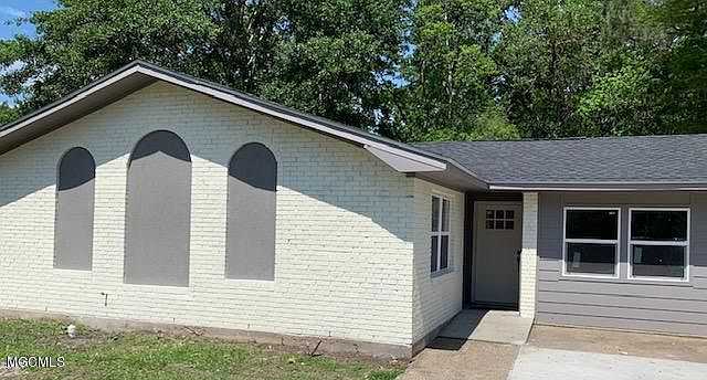 1st image of 5612 Wellington Dr